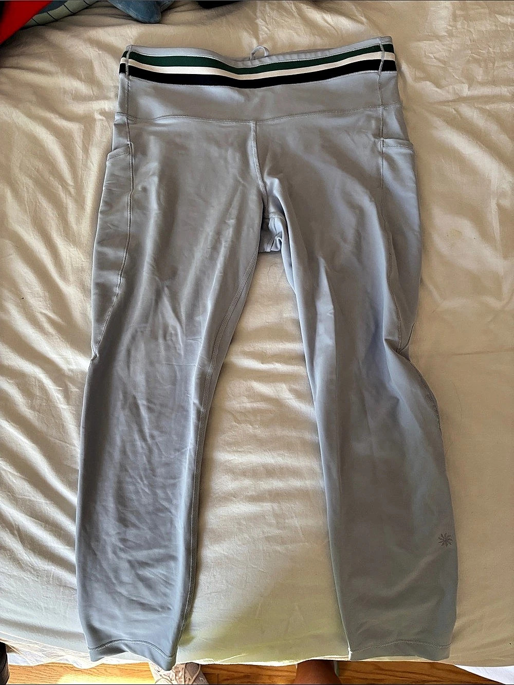 Athleta Interval Stash High Rise Stripe 7/8 Legging White